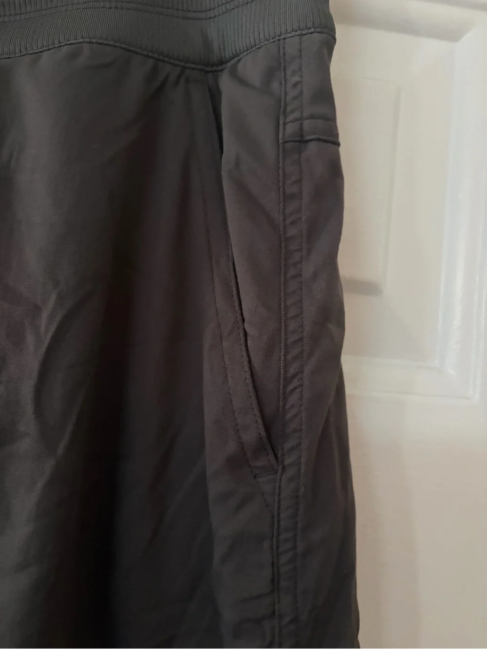 The North Face Aphrodite Charcoal Gray Athletic Hiking Skort Size Large.